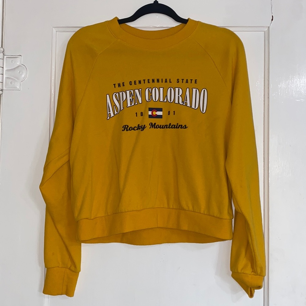 LA Hearts Crew Neck!